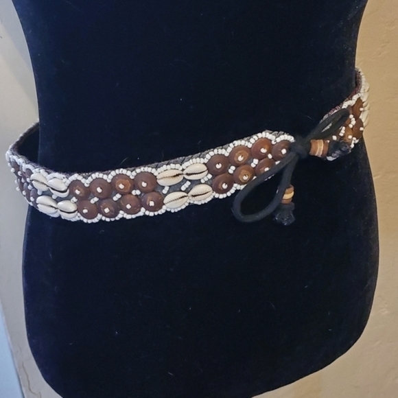 Puka shell hand crafted belt S.M NWOT - Picture 2 of 12